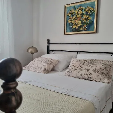 1 Apartament