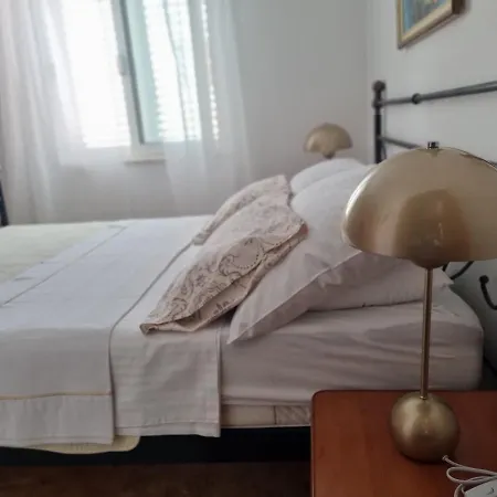 1 * أوروبيتش