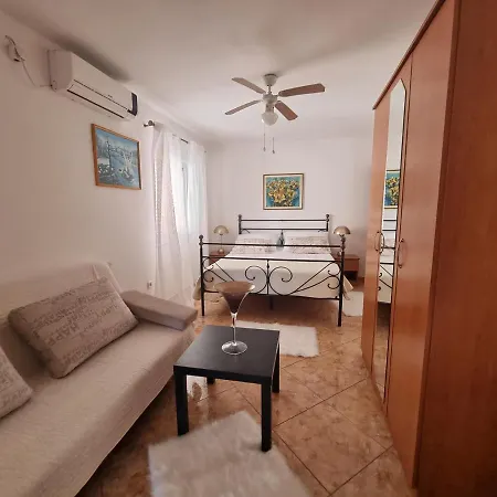 Apartment 1 *
